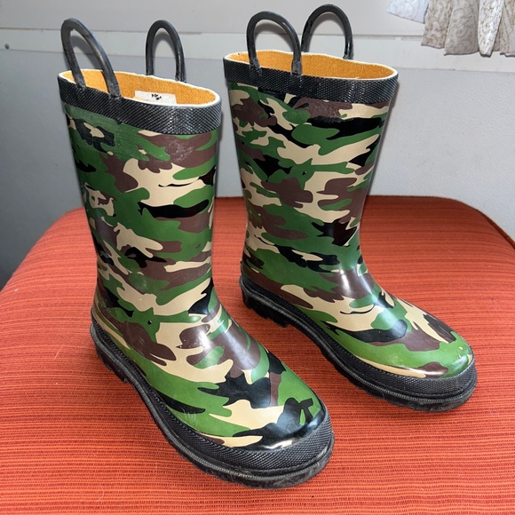 Western Chief Other - Western Chief Kids Camo Size 3 Rain Boots